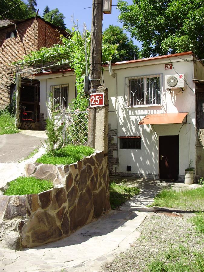 Apartment On Erekle 25A Боржоми Екстериор снимка