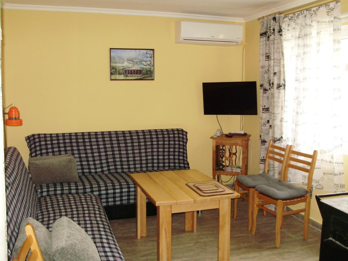 Apartment On Erekle 25A Боржоми Екстериор снимка