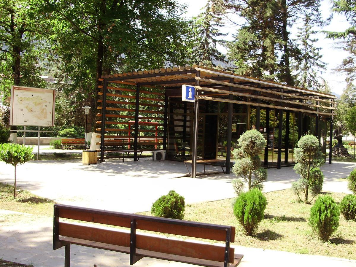 Apartment On Erekle 25A Боржоми Екстериор снимка